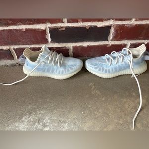 Adidas Yeezy Boost 350 V2 Mono Ice Sneakers